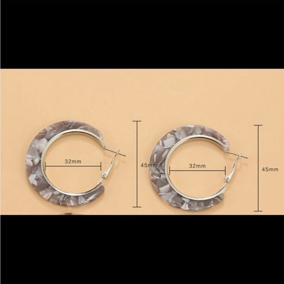 Gray Marbled Hoop Earrings - Picture 2 of 5